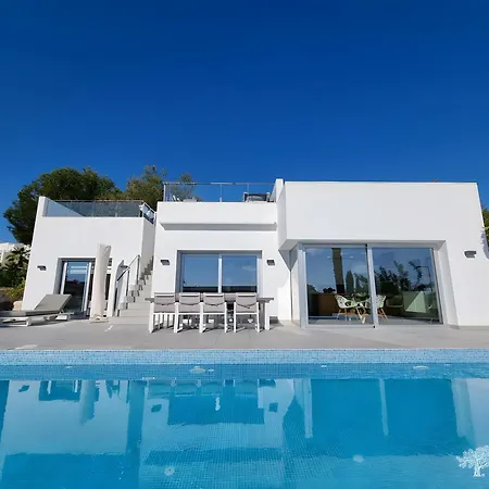 Tipuana 7 Villa